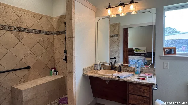 4065 Cypress Creek Road Comfort, TX 78013
