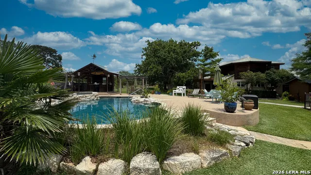 4065 Cypress Creek Road Comfort, TX 78013