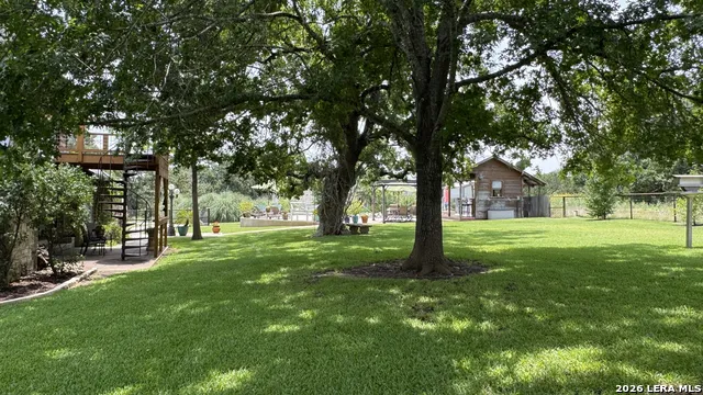 4065 Cypress Creek Road Comfort, TX 78013