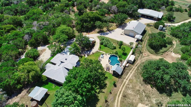 4065 Cypress Creek Road Comfort, TX 78013