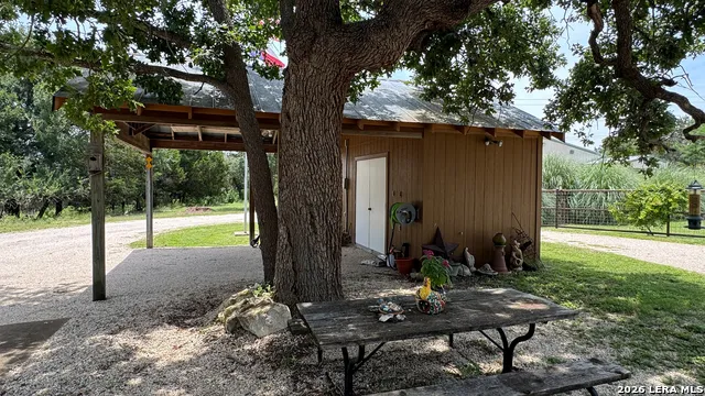 4065 Cypress Creek Road Comfort, TX 78013