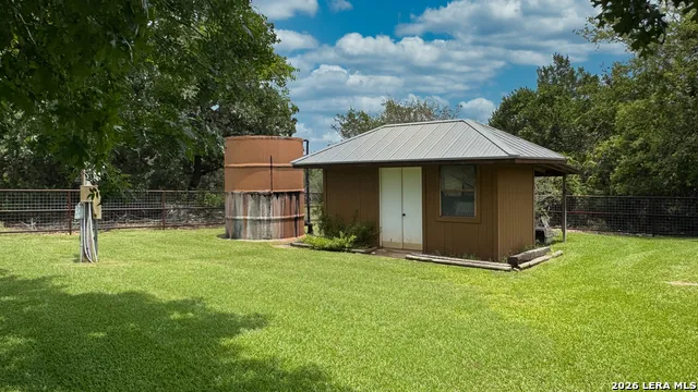 4065 Cypress Creek Road Comfort, TX 78013