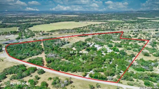 4065 Cypress Creek Road Comfort, TX 78013