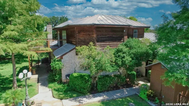 4065 Cypress Creek Road Comfort, TX 78013