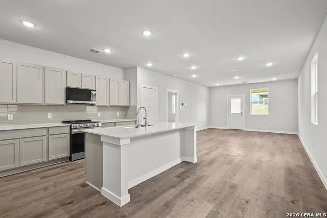4431 DANFORTH ST New Braunfels, TX 78130