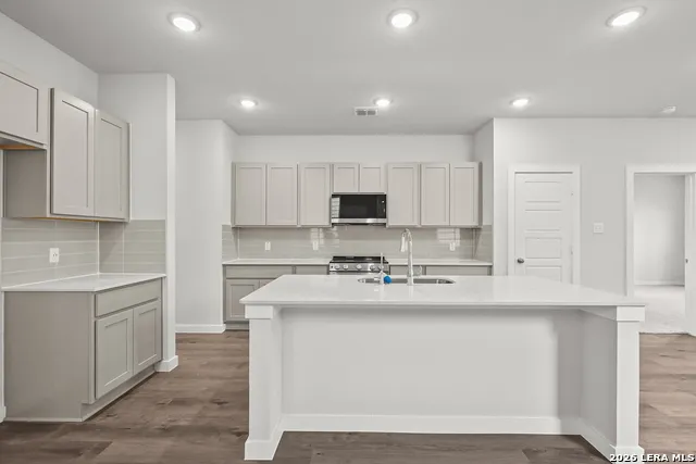 4431 DANFORTH ST New Braunfels, TX 78130