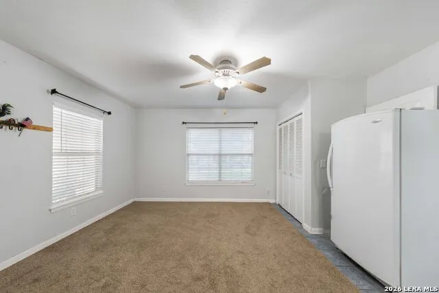 104 scenic oak Floresville, TX 78114
