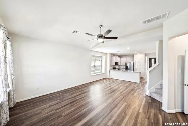 4820 night herder St Hedwig, TX 78152