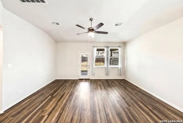 4820 night herder St Hedwig, TX 78152