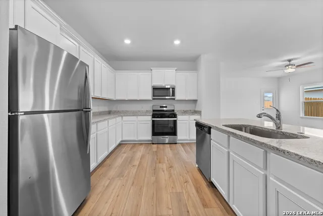 4331 Rocky Neck Cove Von Ormy, TX 78073