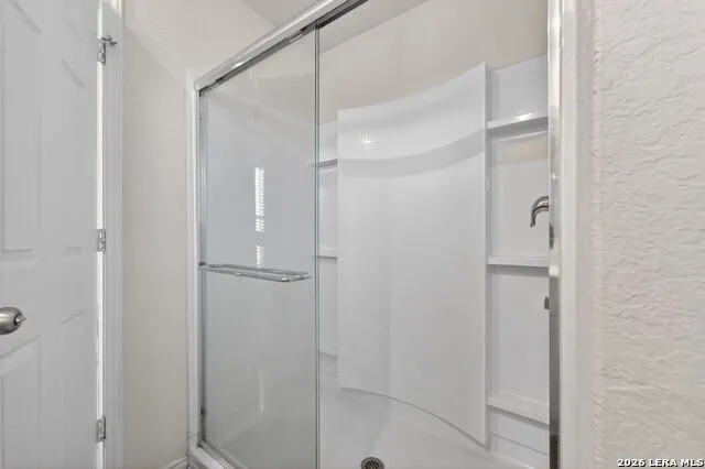 6907 Ashcat Converse, TX 78109