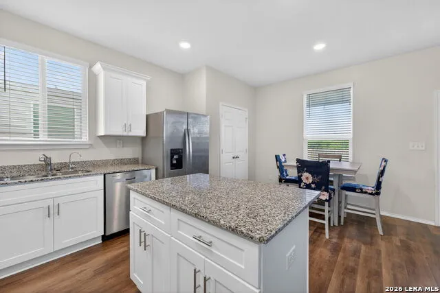 6907 Ashcat Converse, TX 78109
