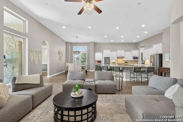 28827 BALCONES CRK Boerne, TX 78006