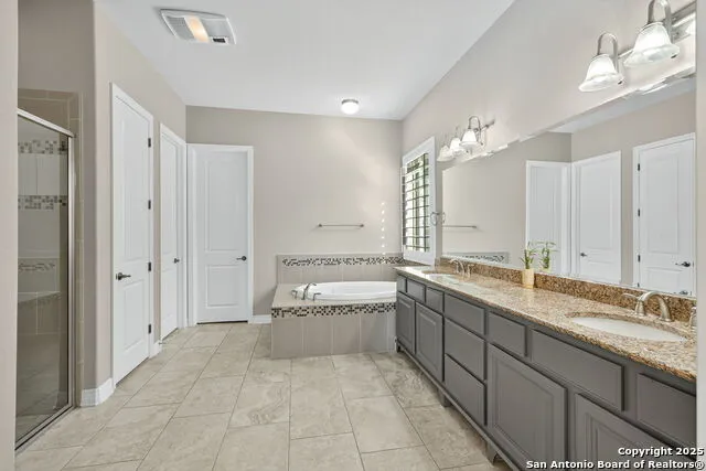 28827 BALCONES CRK Boerne, TX 78006