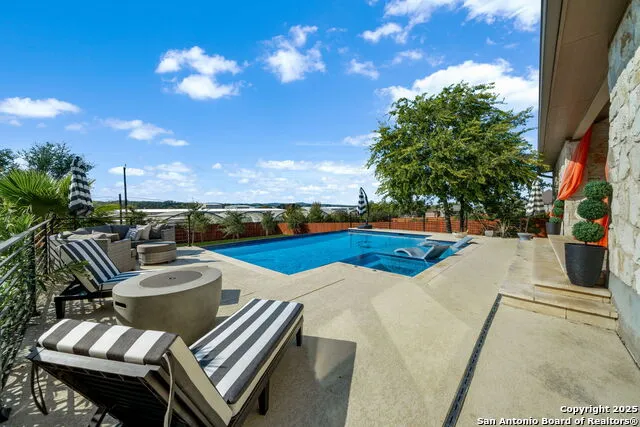 28827 BALCONES CRK Boerne, TX 78006