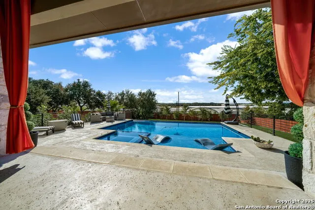 28827 BALCONES CRK Boerne, TX 78006