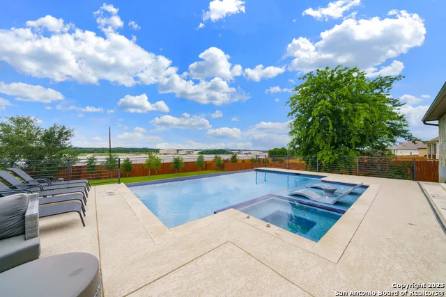 28827 BALCONES CRK Boerne, TX 78006