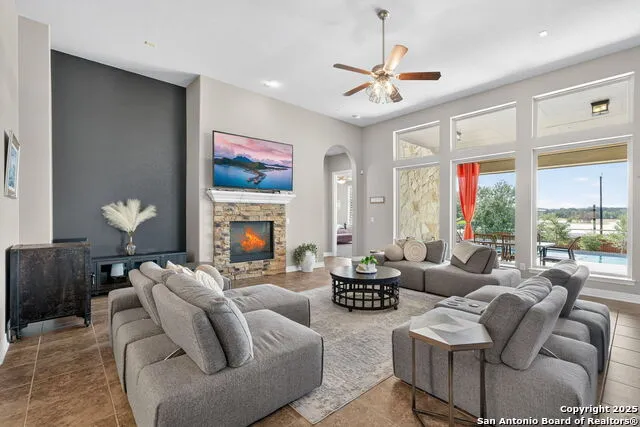 28827 BALCONES CRK Boerne, TX 78006