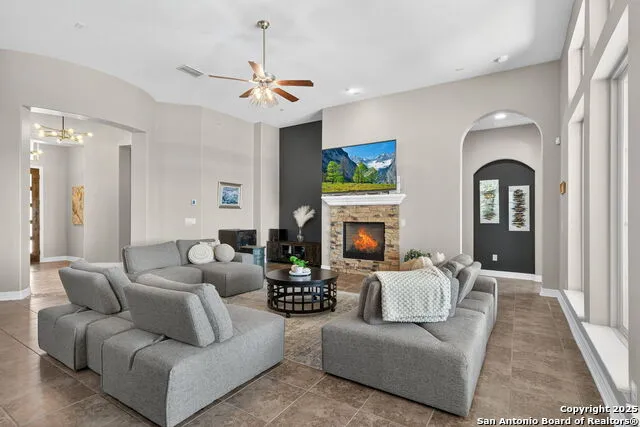 28827 BALCONES CRK Boerne, TX 78006