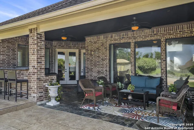 11668 GRANDVIEW DR Montgomery, TX 77356