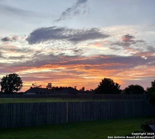 11668 GRANDVIEW DR Montgomery, TX 77356