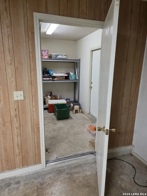 8510 odyssey Universal City, TX 78148