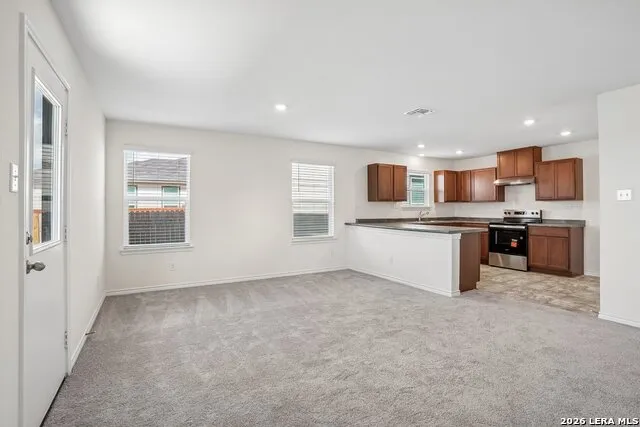 4806 BROADSIDE AVENUE Von Ormy, TX 78073