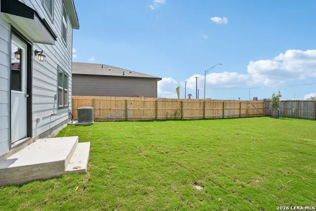 4806 BROADSIDE AVENUE Von Ormy, TX 78073