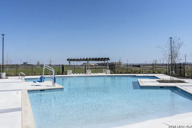 4806 BROADSIDE AVENUE Von Ormy, TX 78073