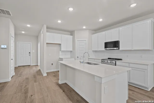 2520 Heritance Pass Seguin, TX 78155