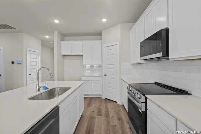 2520 Heritance Pass Seguin, TX 78155