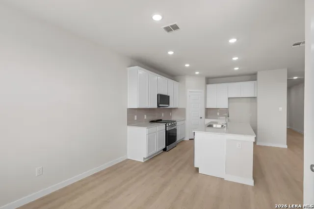 2517 Heritance Pass Seguin, TX 78155
