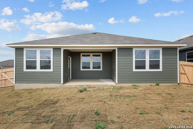 2517 Heritance Pass Seguin, TX 78155