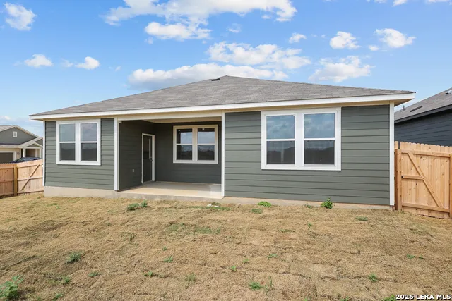 2517 Heritance Pass Seguin, TX 78155