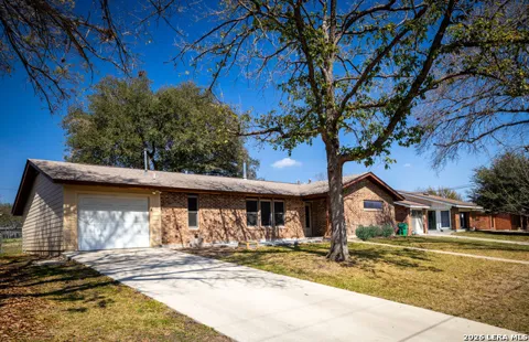 1106 Renee St.