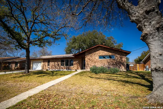 1106 Renee St. Seguin, TX 78155