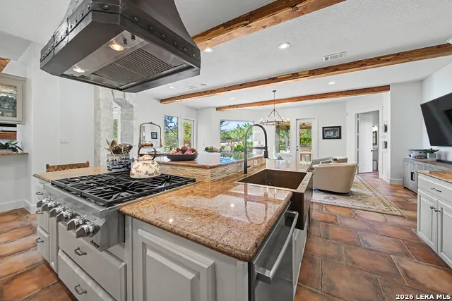 104 PARK RDG Boerne, TX 78006