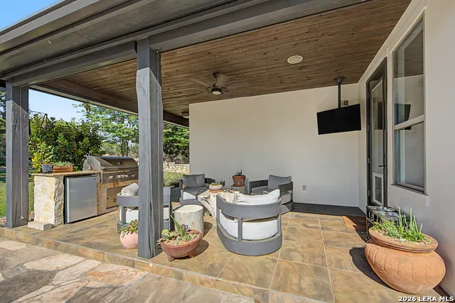 104 PARK RDG Boerne, TX 78006