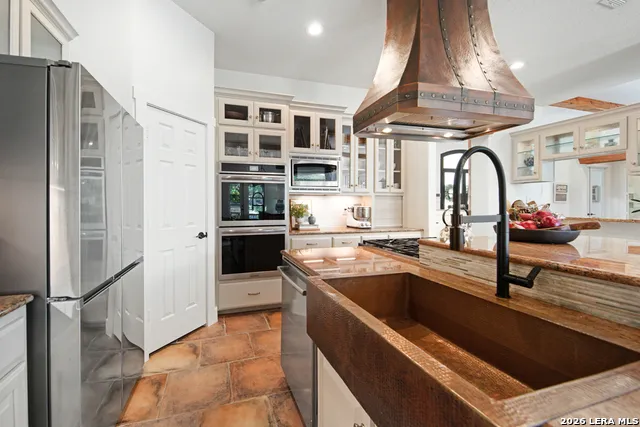 104 PARK RDG Boerne, TX 78006
