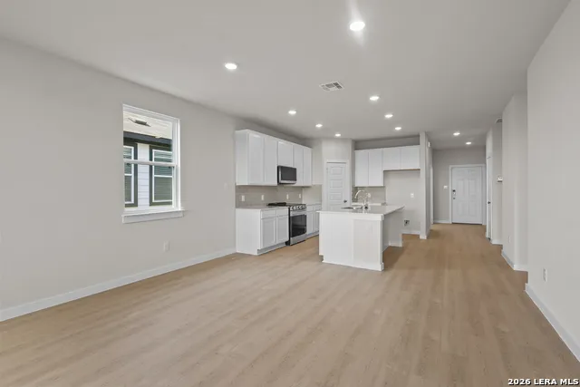 2529 Heritance Pass Seguin, TX 78155