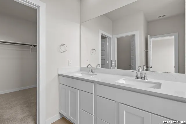 2529 Heritance Pass Seguin, TX 78155