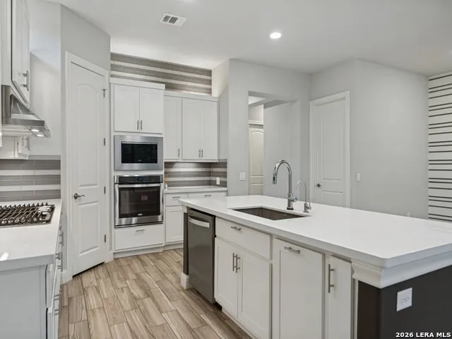 103 Palisades Boerne, TX 78006