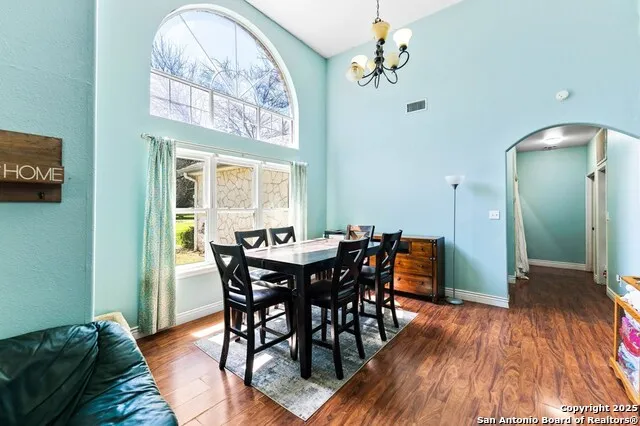 132 E Tall Timber Rd Kerrville, TX 78028