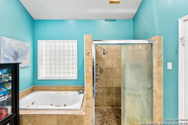 132 E Tall Timber Rd Kerrville, TX 78028