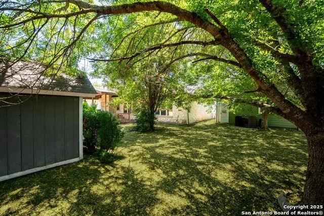 132 E Tall Timber Rd Kerrville, TX 78028