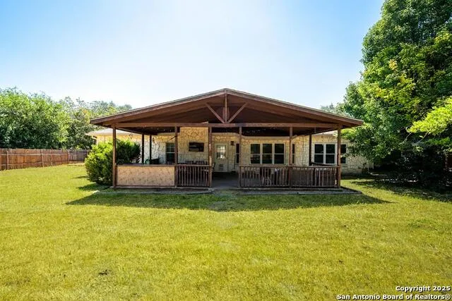 132 E Tall Timber Rd Kerrville, TX 78028