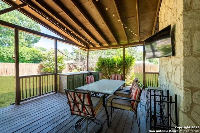 132 E Tall Timber Rd Kerrville, TX 78028
