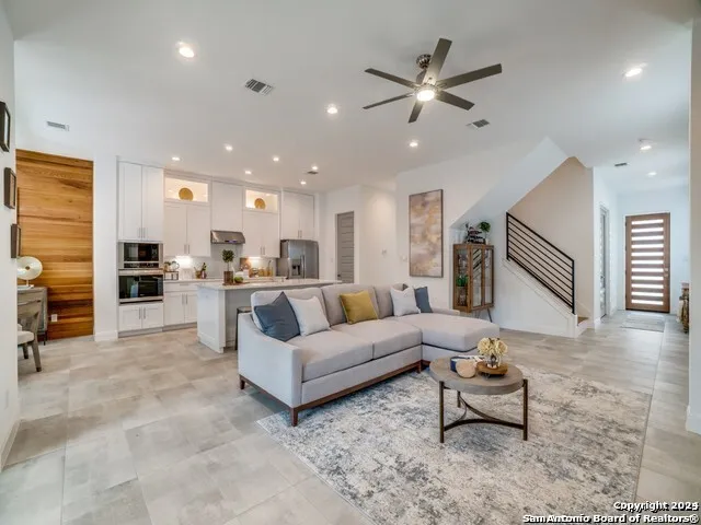 7634 Lost Mine Peak San Antonio, TX 78240