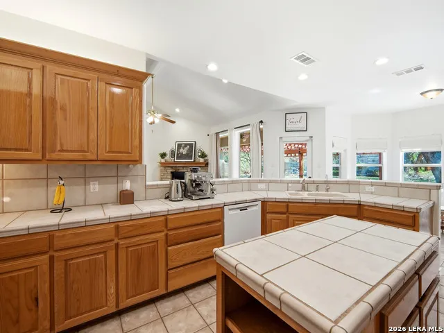 121 Delaney Rae New Braunfels, TX 78132