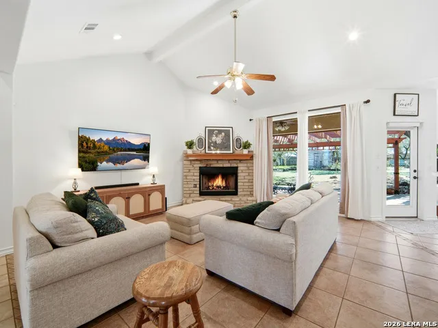 121 Delaney Rae New Braunfels, TX 78132